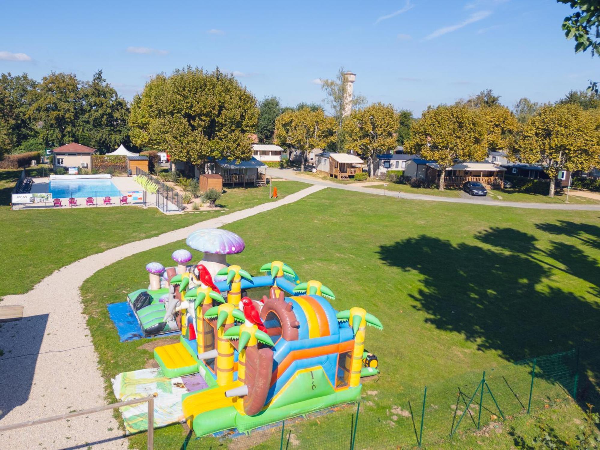 L'Oasis Des Dombes Hotel Amberieux-en-Dombes ภายนอก รูปภาพ
