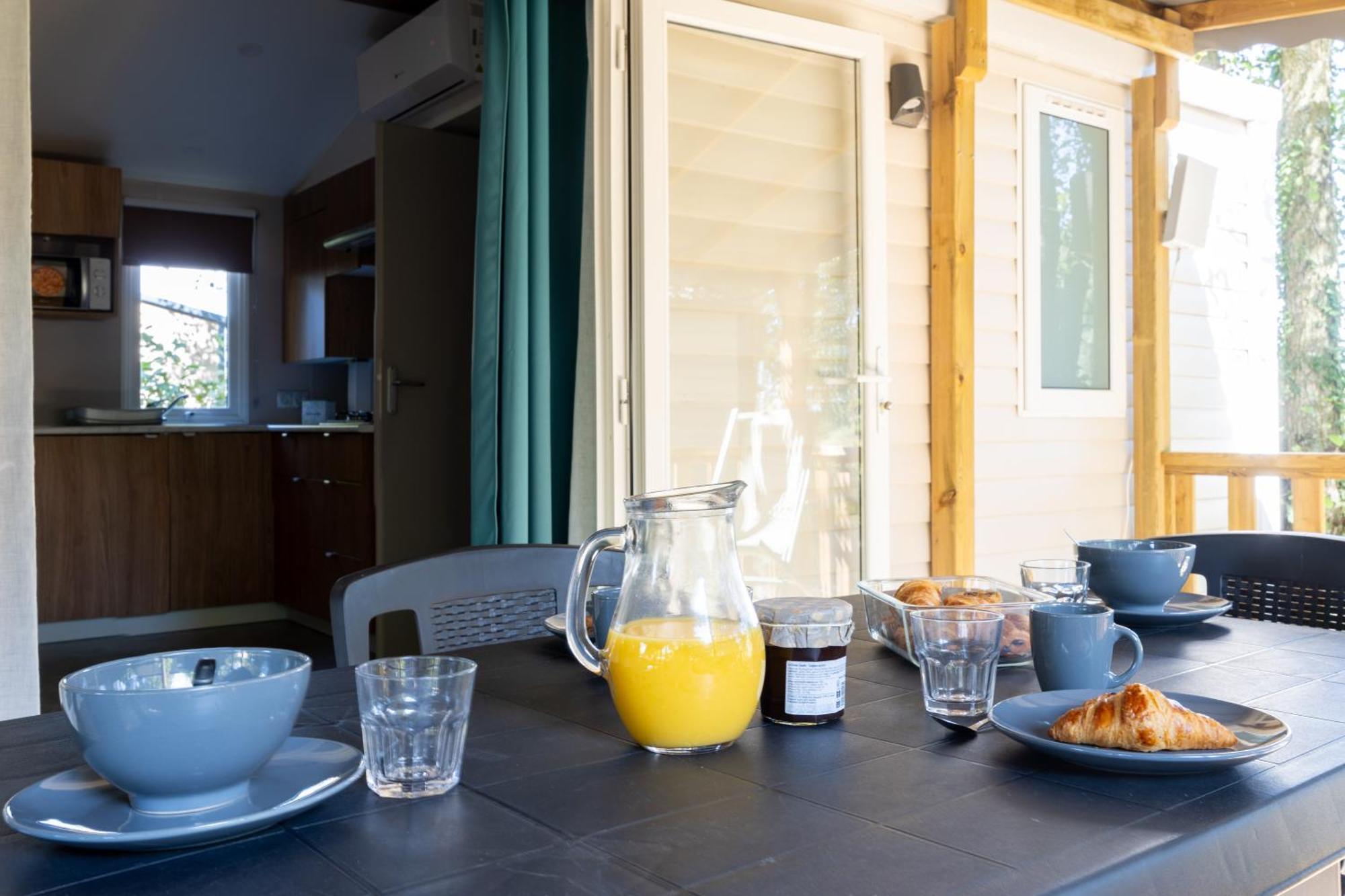 L'Oasis Des Dombes Hotel Amberieux-en-Dombes ห้อง รูปภาพ