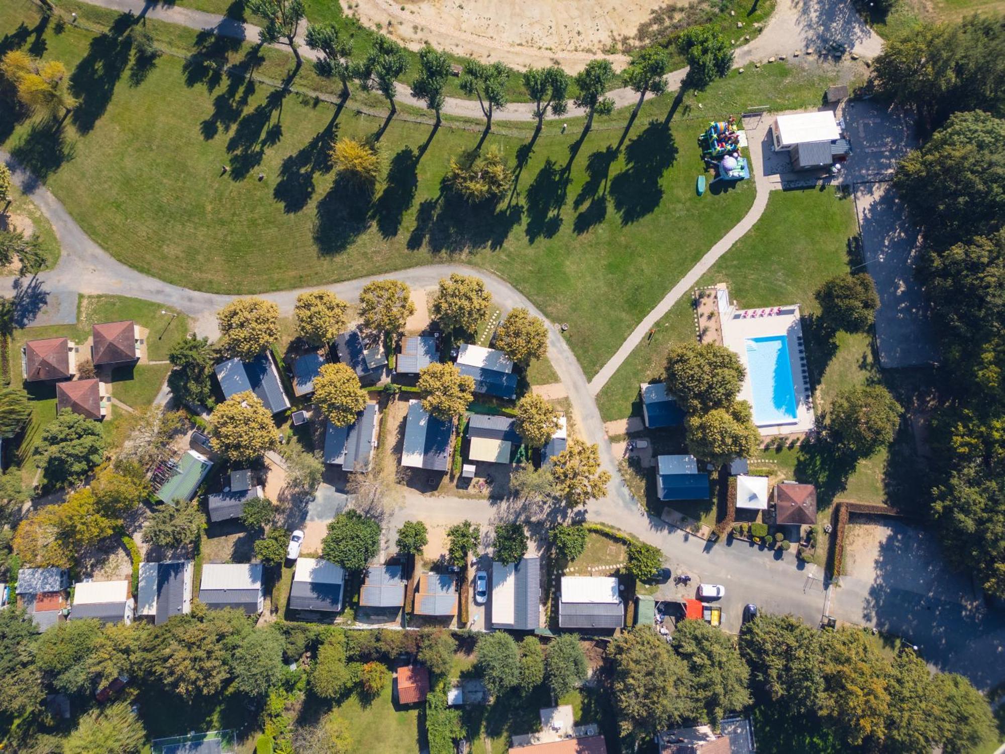 L'Oasis Des Dombes Hotel Amberieux-en-Dombes ภายนอก รูปภาพ